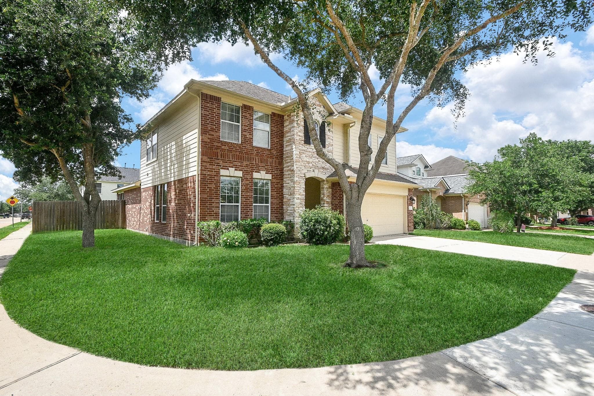 1 Carmel Chase Ct