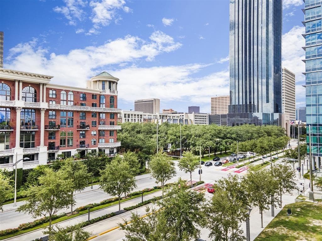 3030 Post Oak Blvd Unit 808