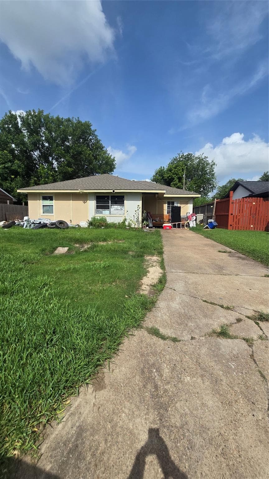 801 Norell St