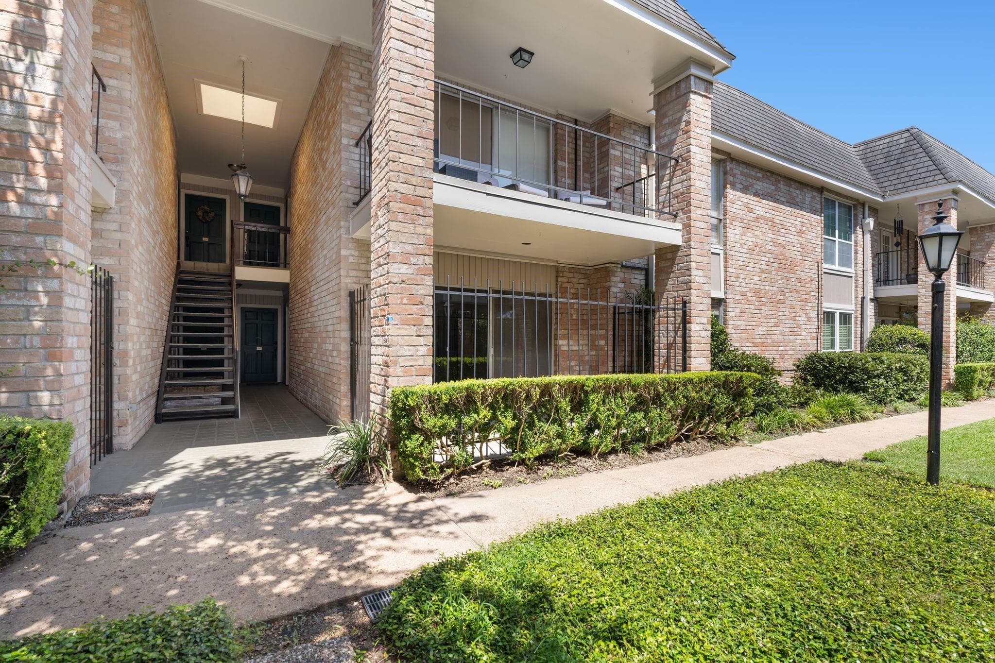2224 S Piney Point Rd Apt 117