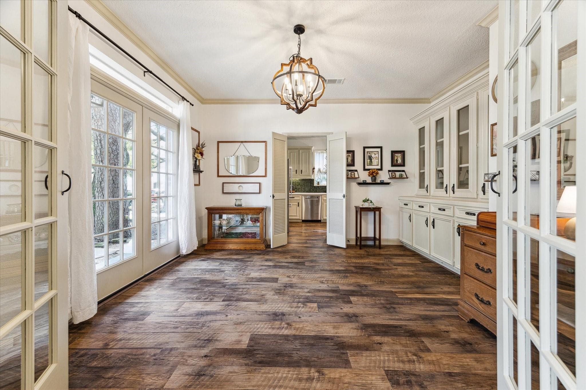 Gallery image 3