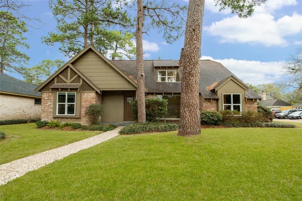 5902 Pinewood Springs Dr