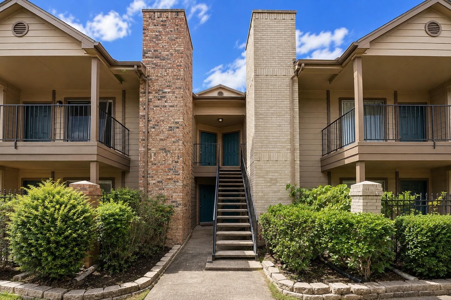 2121 Hepburn St Apt 810