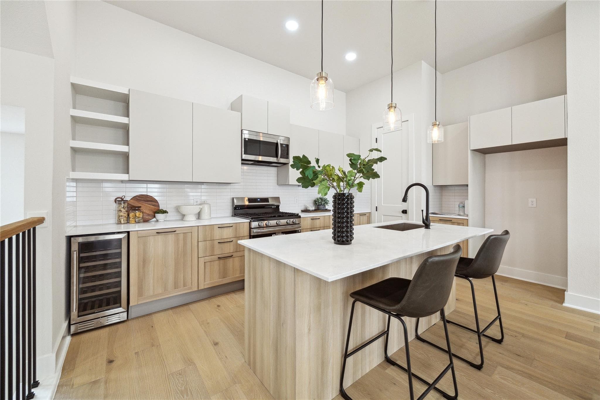Main property image