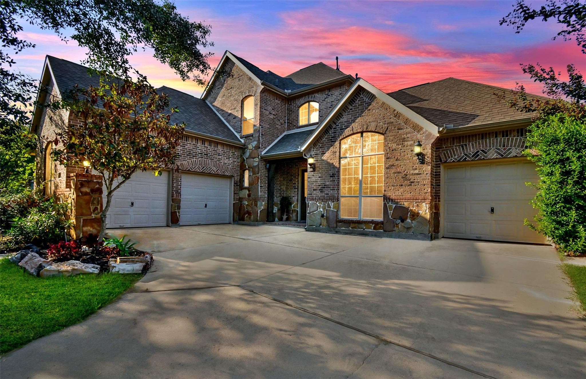 Main property image