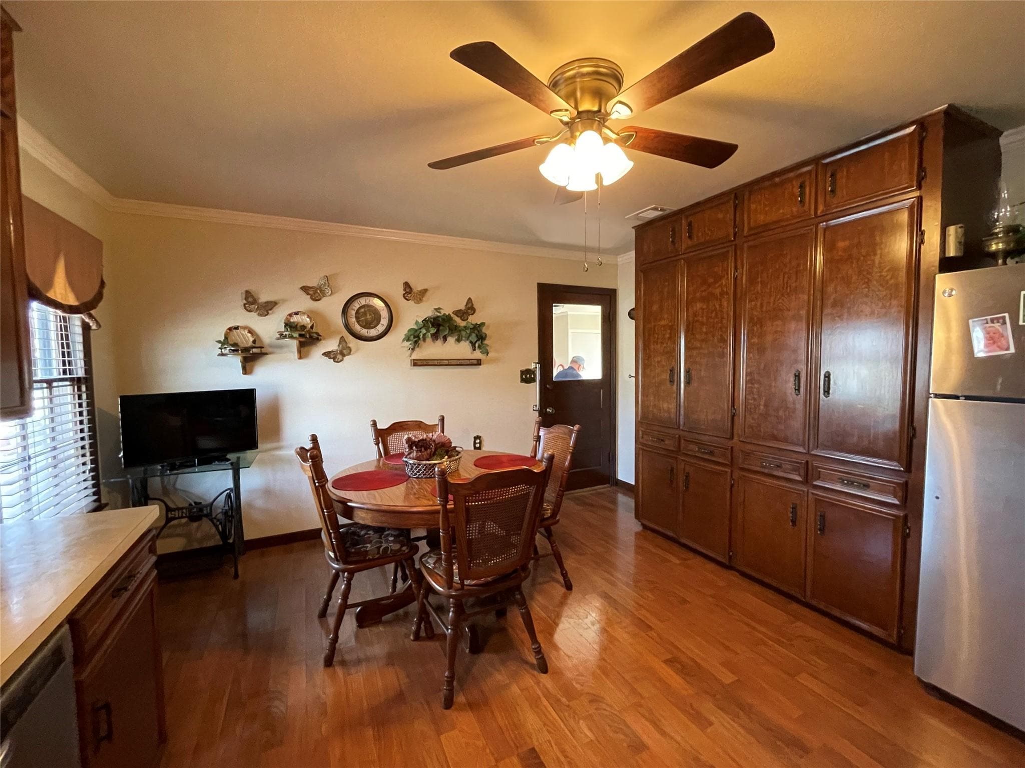 Gallery image 3
