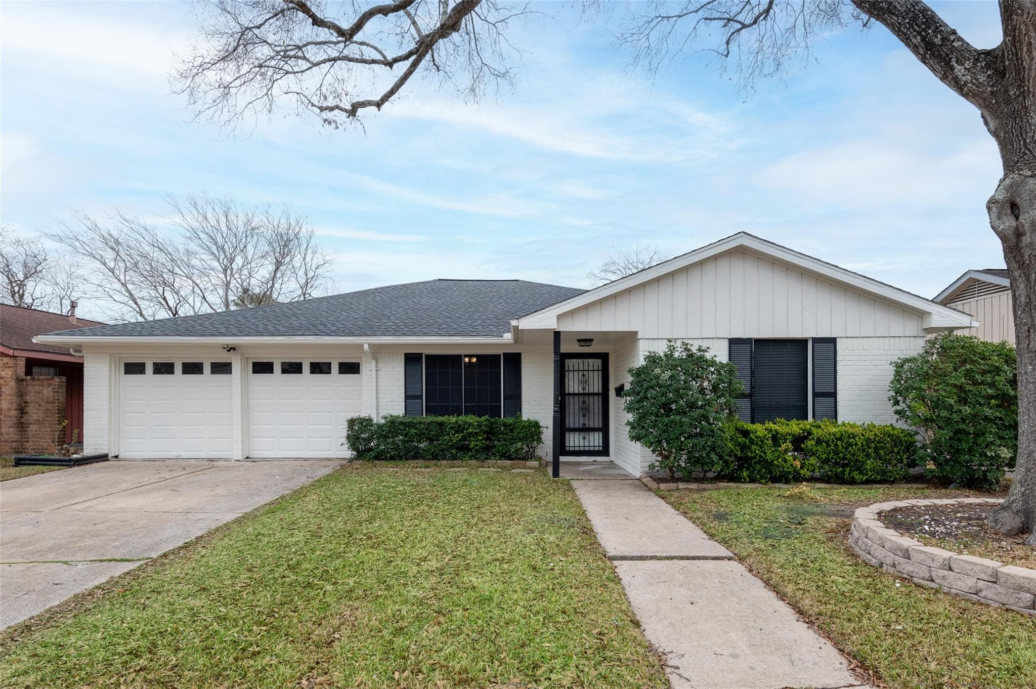 Main property image