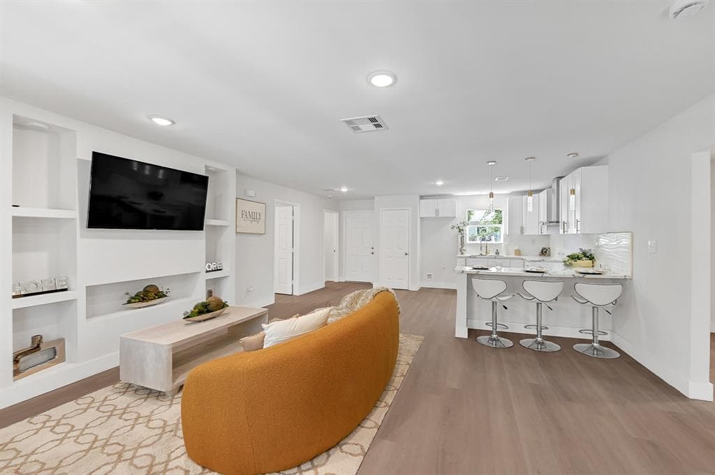 Gallery image 3