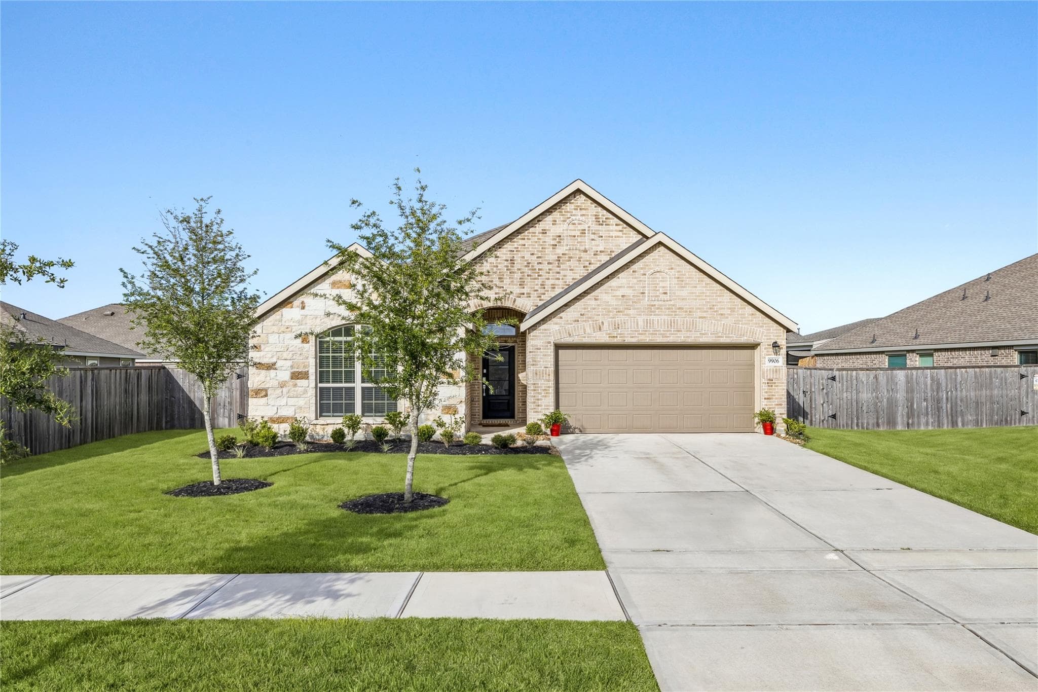 Main property image