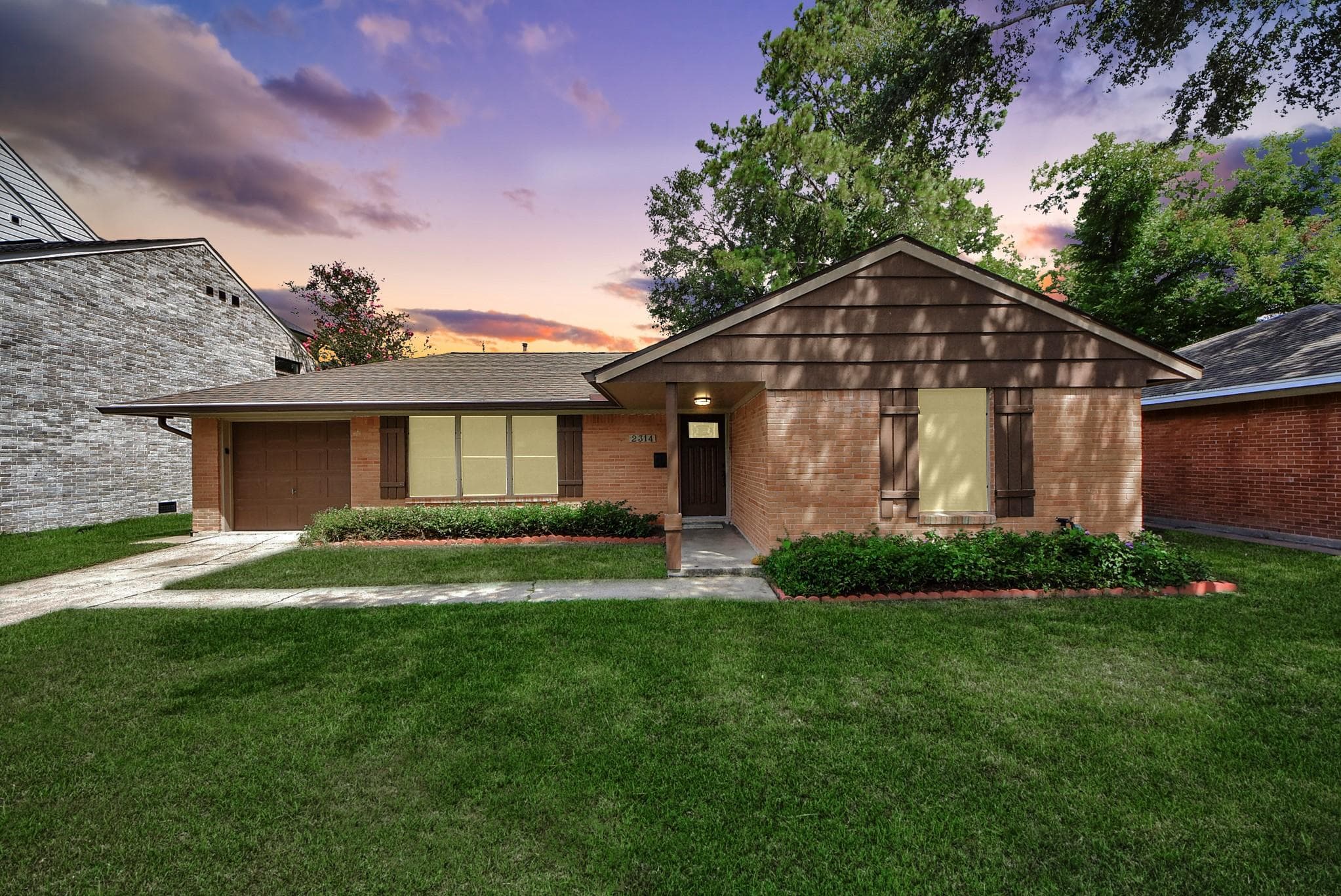 2314 Lamonte Ln