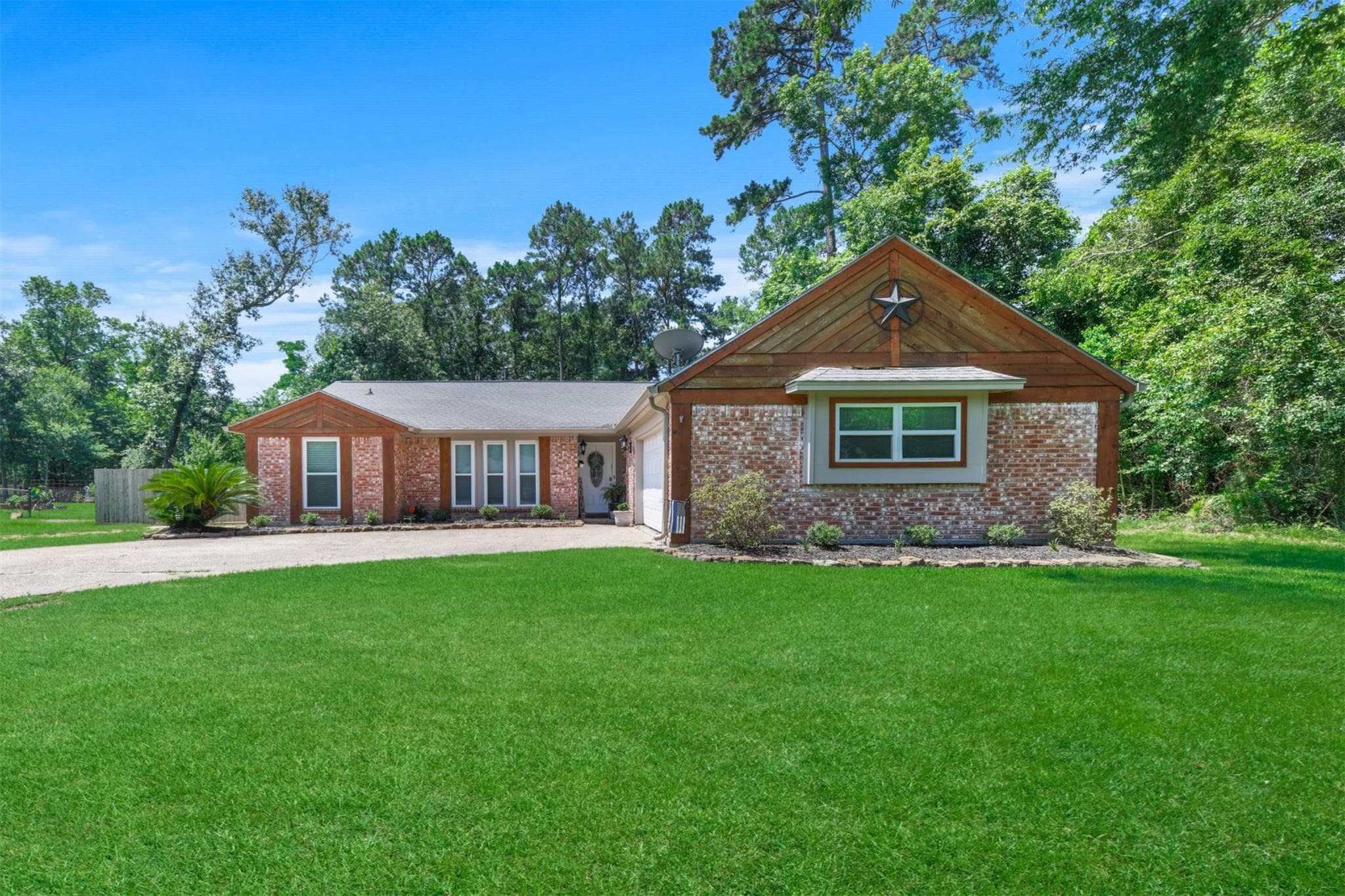 2514 Catacombs Dr