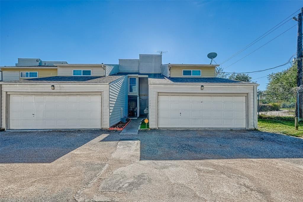 7387 Antoine Dr