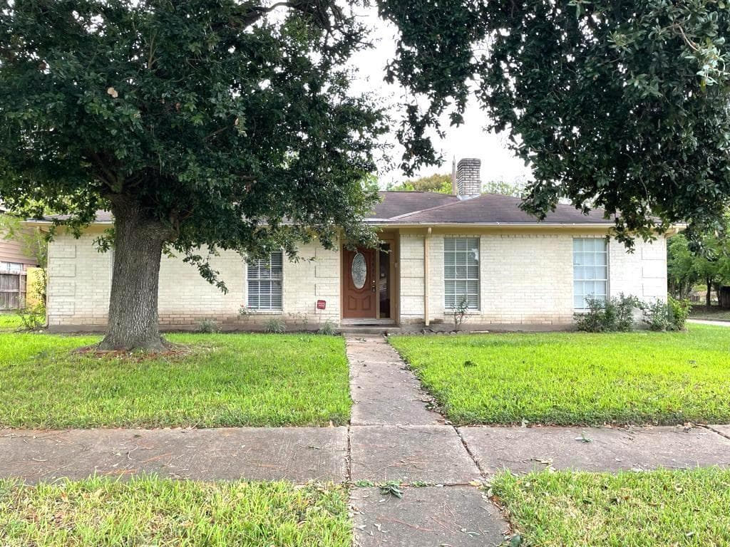 11031 Silkwood Dr
