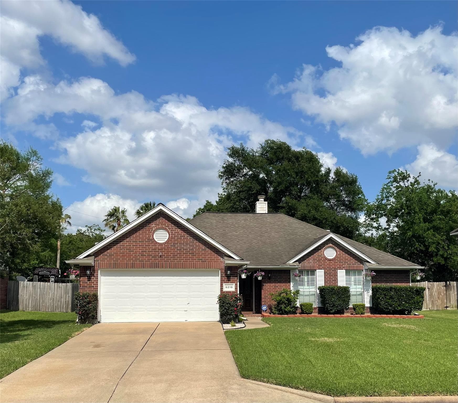 6218 Sandy Hollow Dr