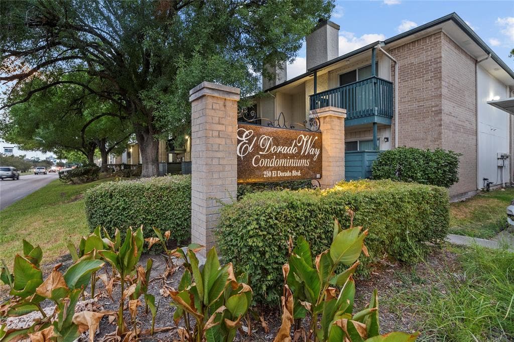 250 El Dorado Blvd Apt 140