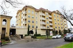 2203 Dorrington St Apt 105