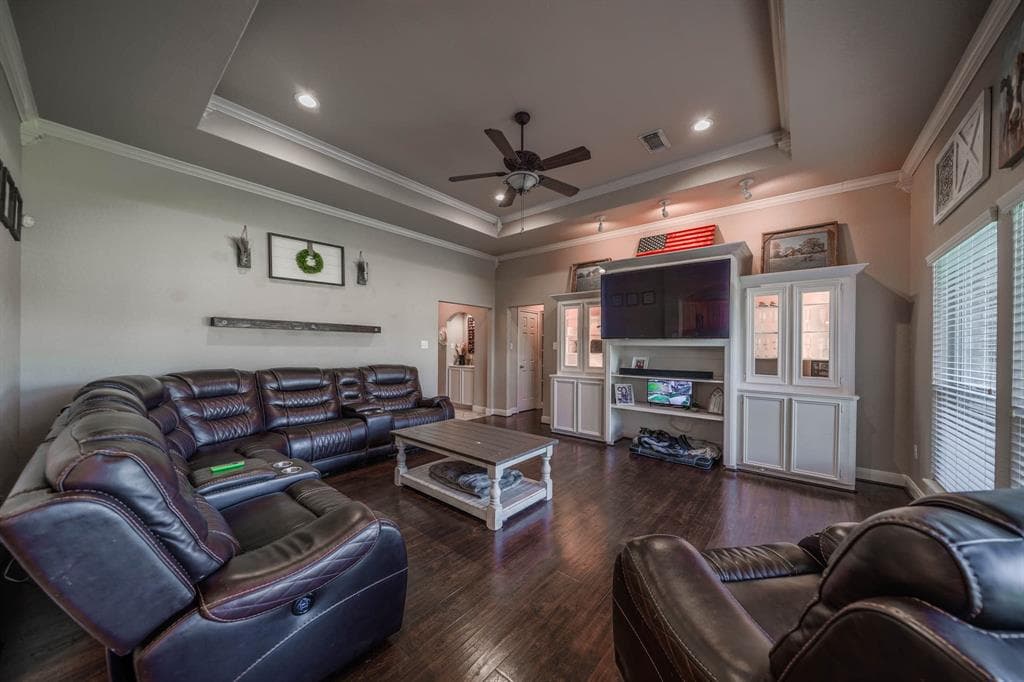 Gallery image 3