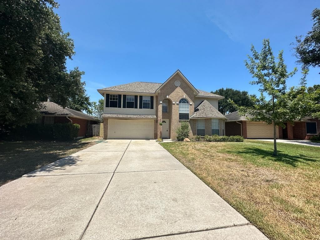18730 Fox Prairie Ln
