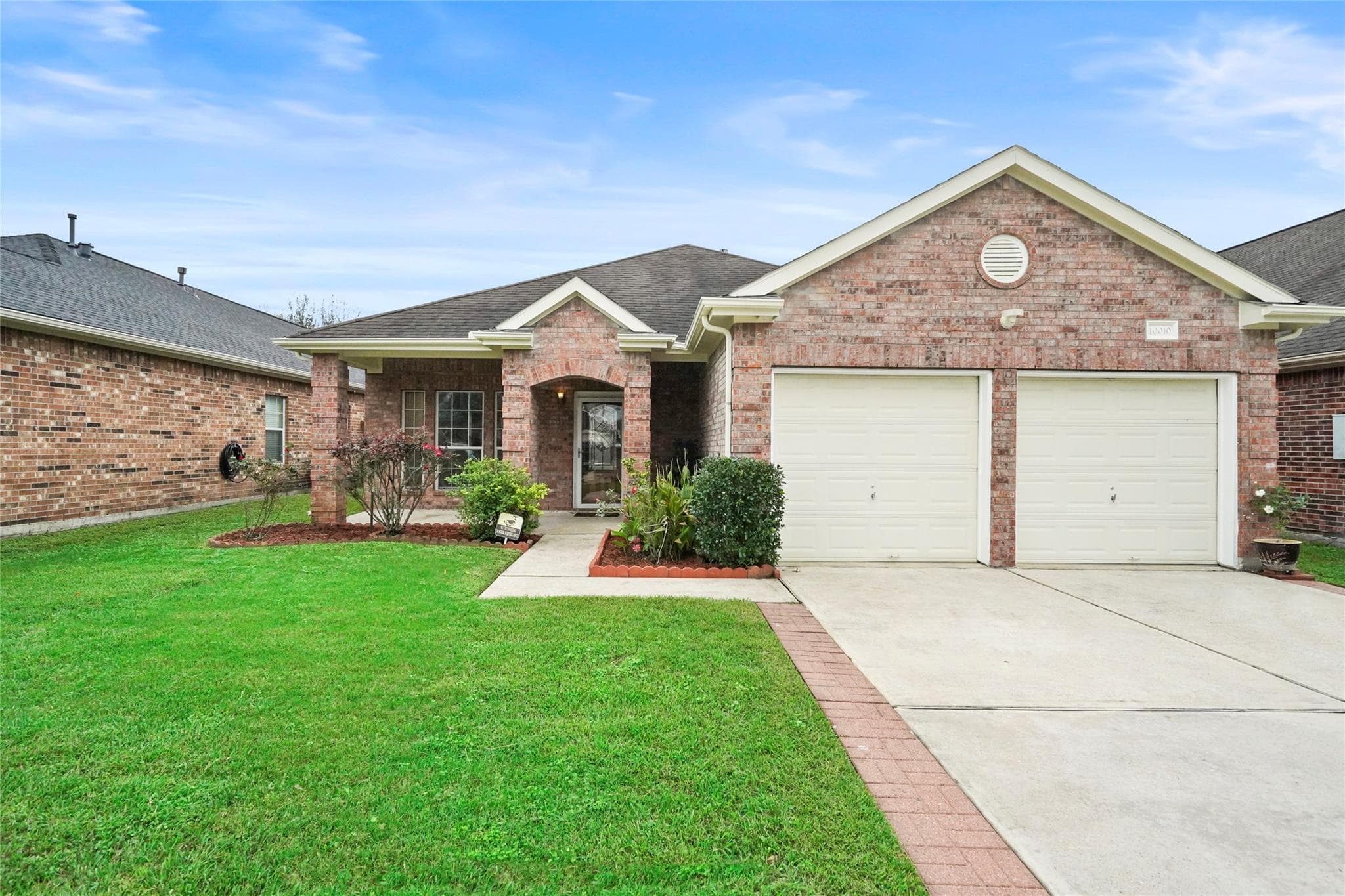 10010 Gil Jr Ln