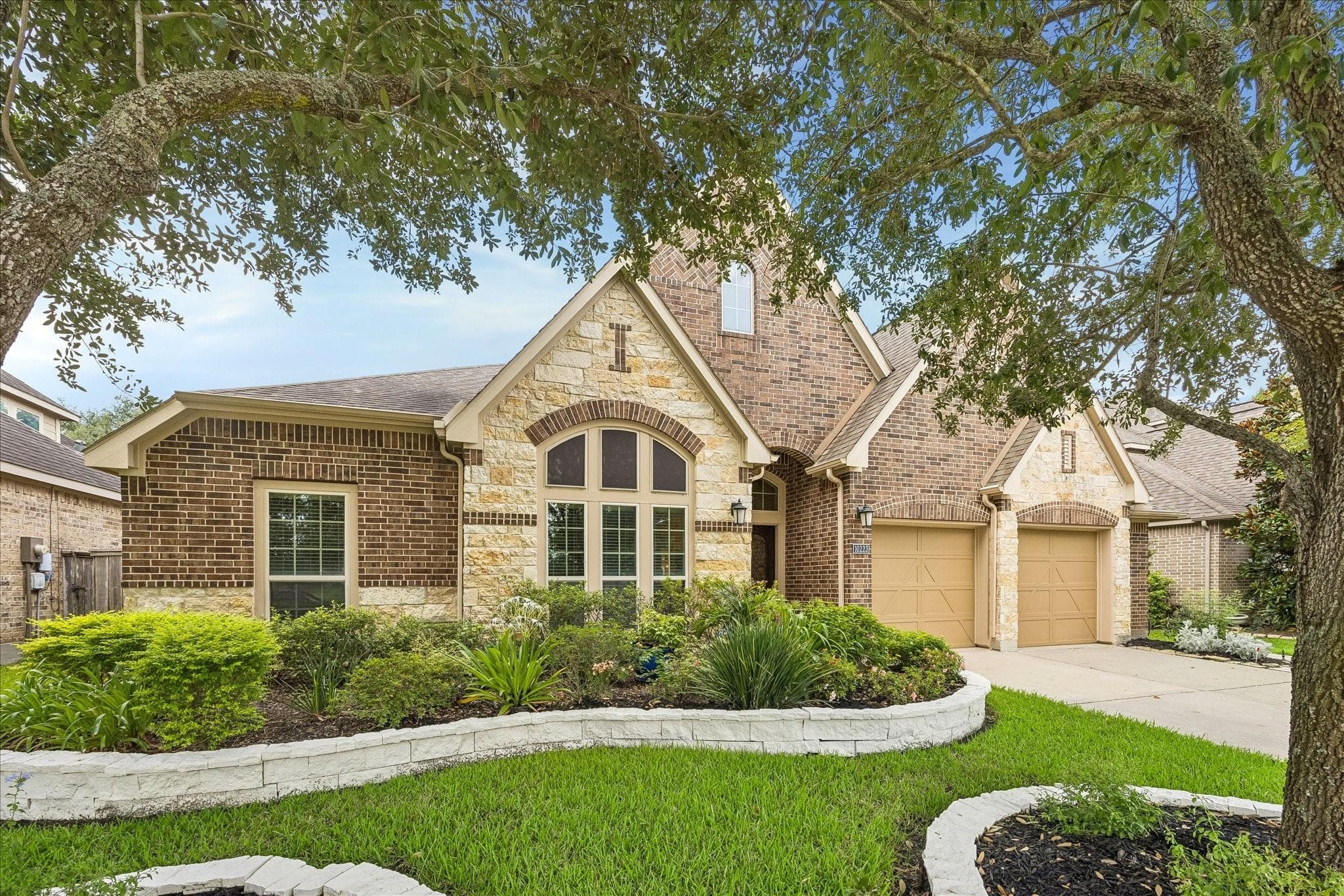 10223 Radcliff Lake Dr