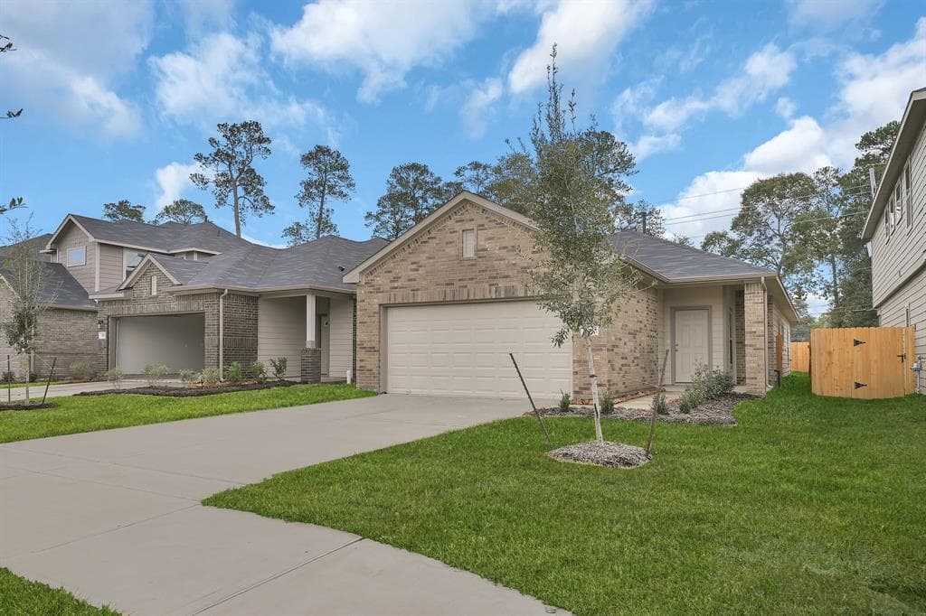 24709 Lago Bay Ln