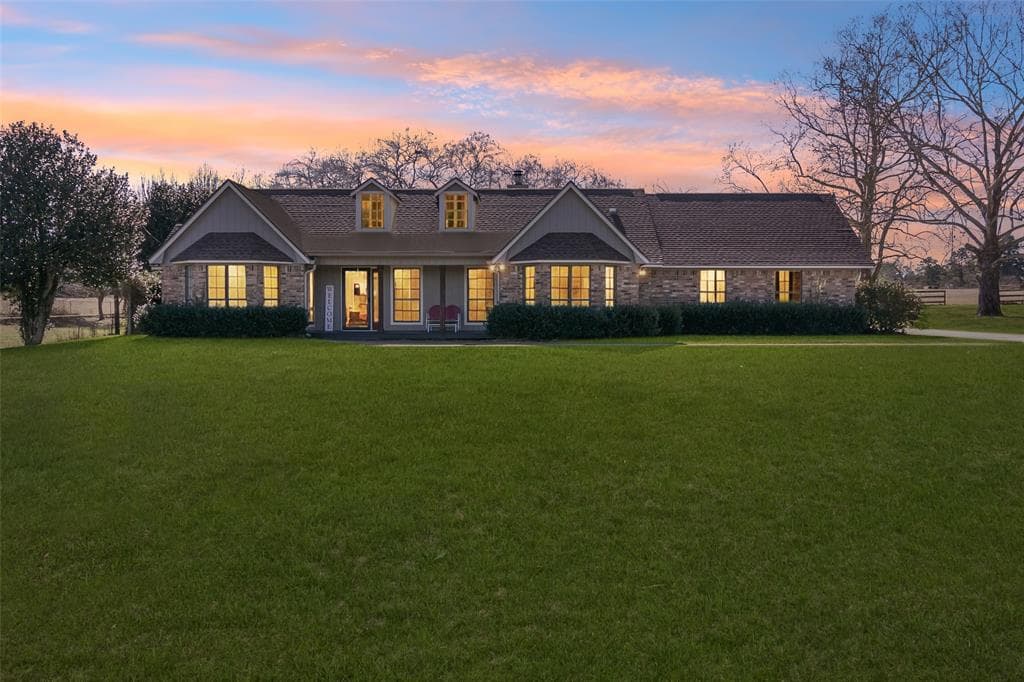 332 County Road 261