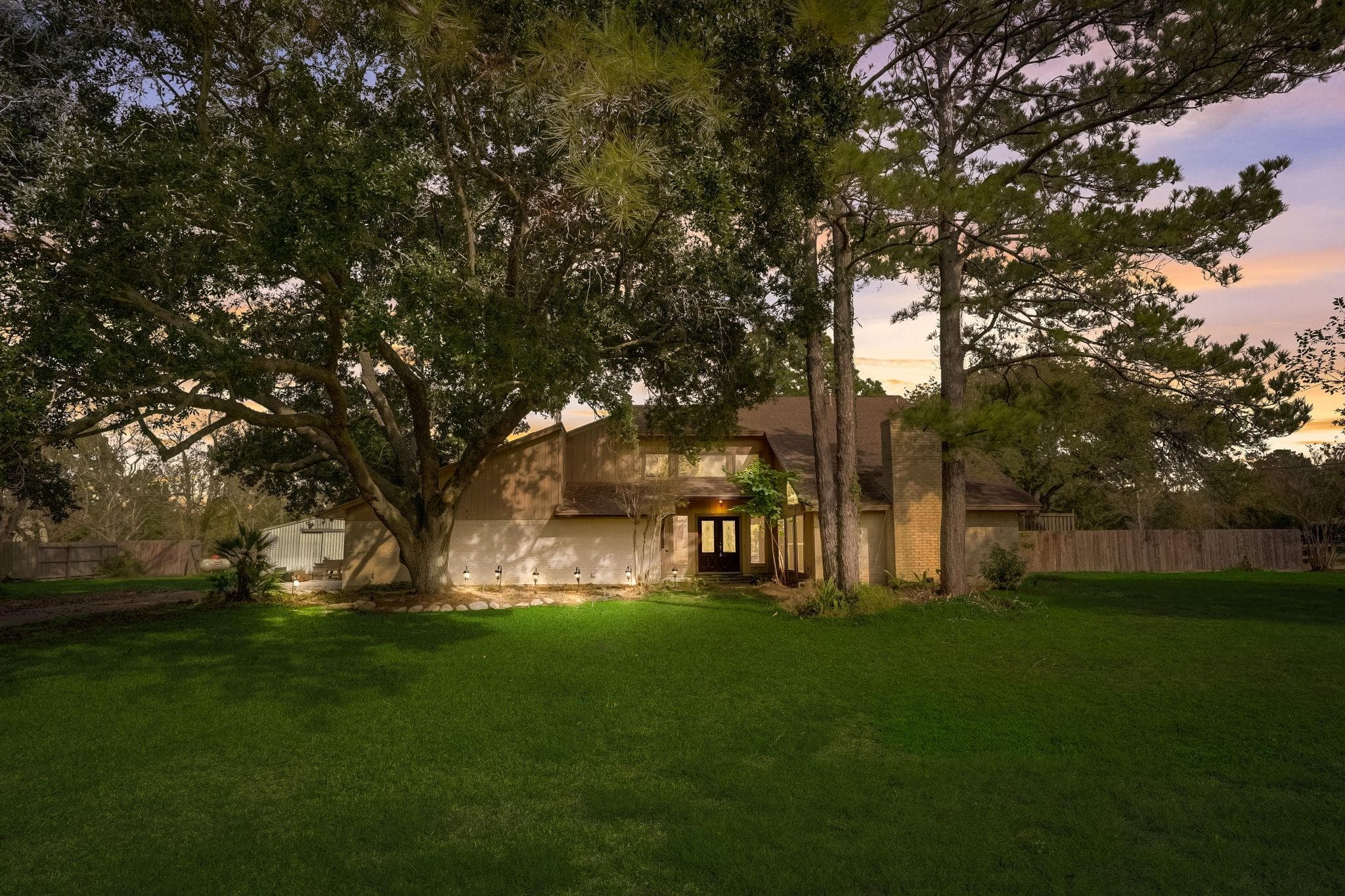 3385 Sky Ranch Dr