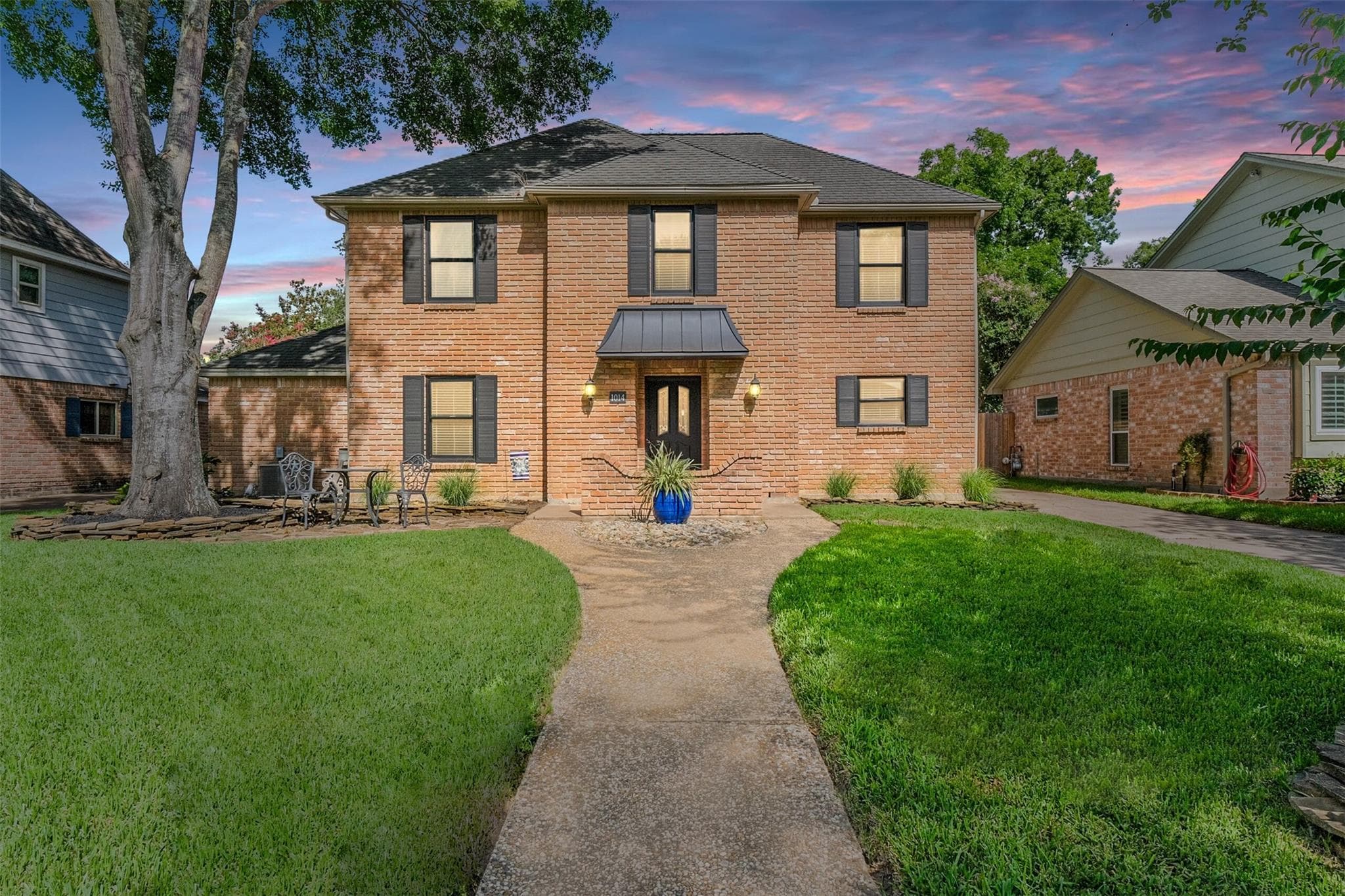 1014 Rennie Dr