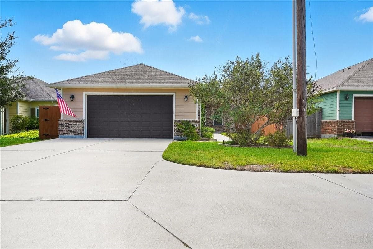 Main property image