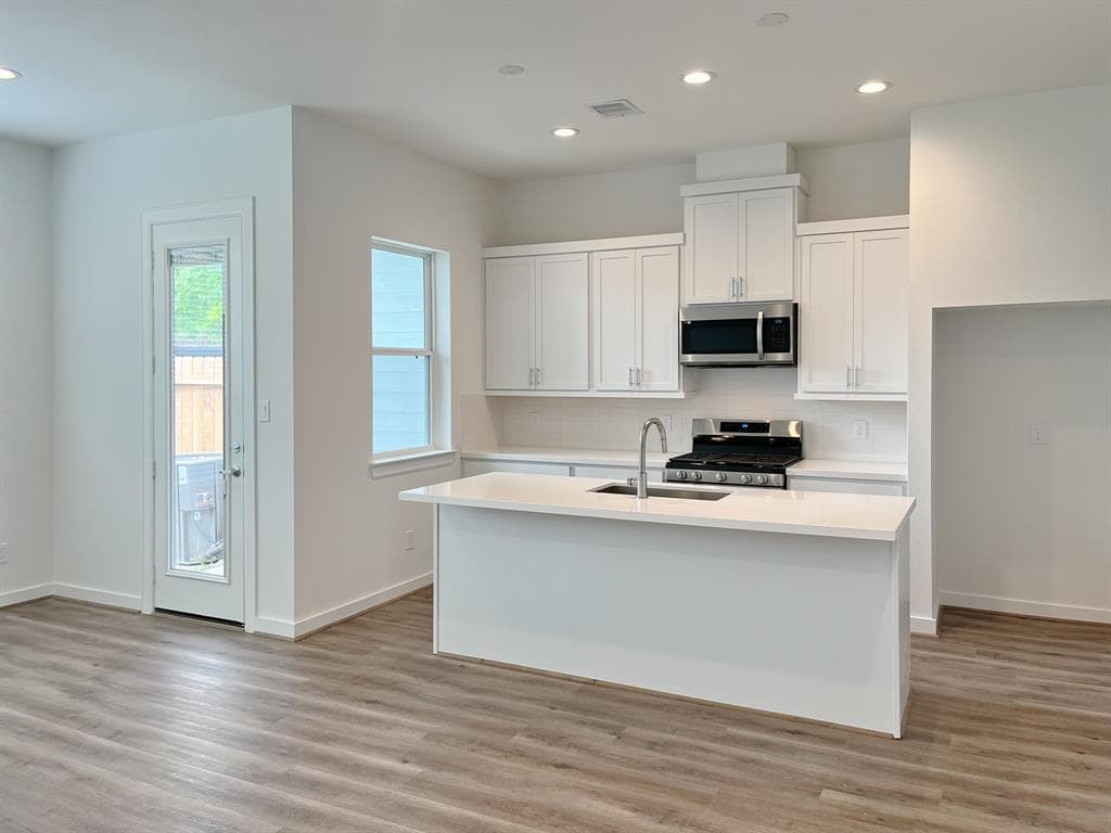 1112 Highland Ranch Ln