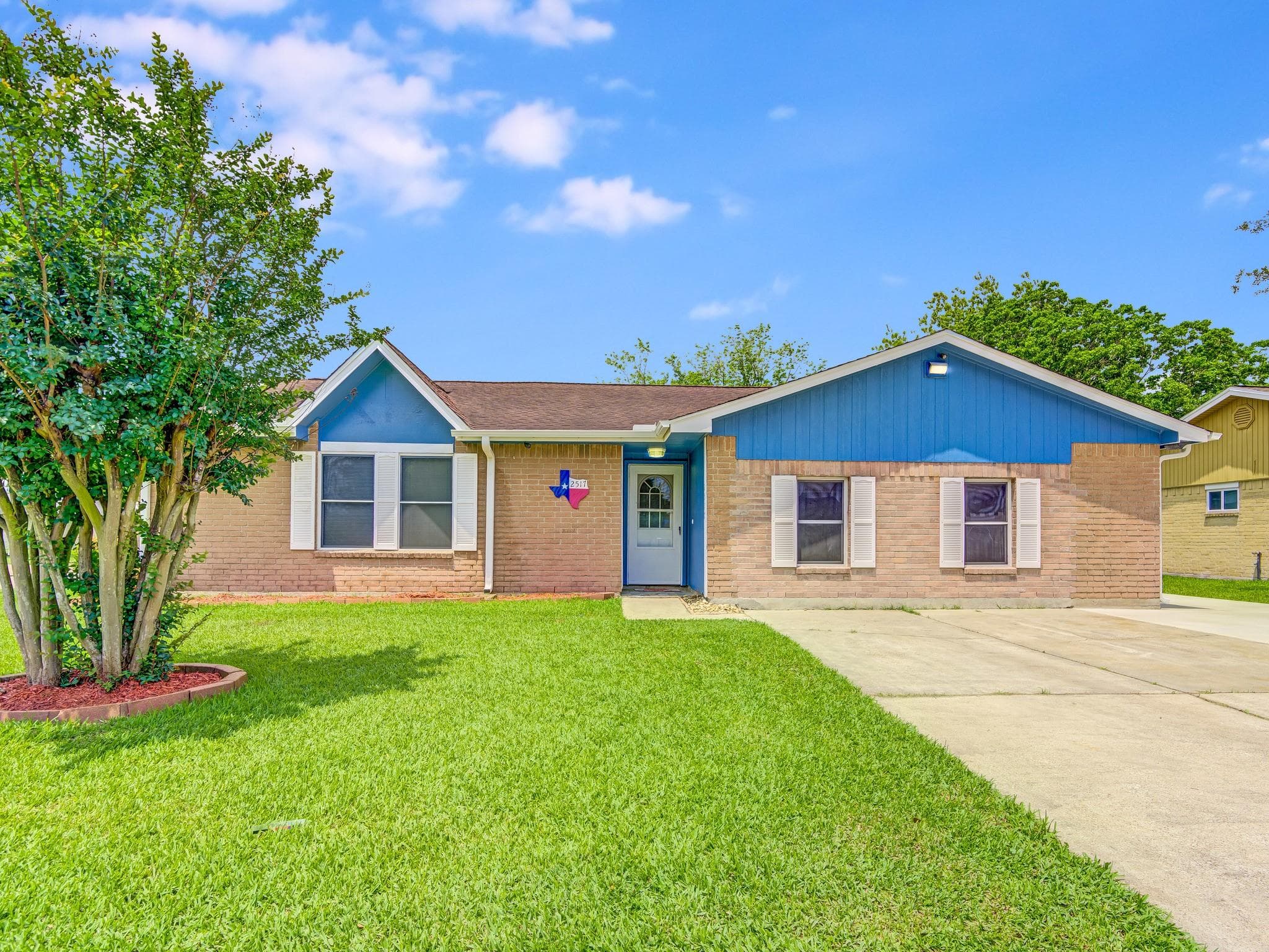 2517 Green Valley Dr
