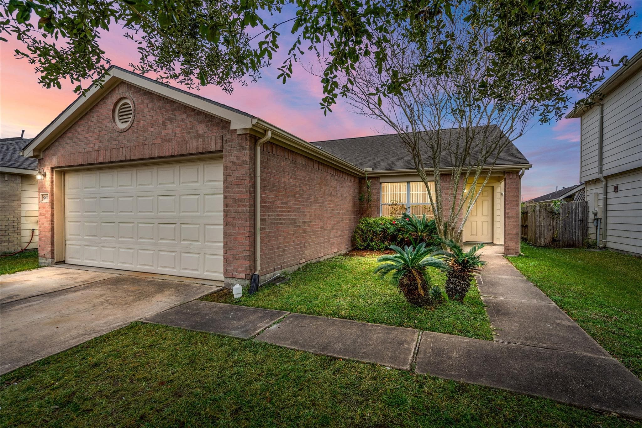13102 Dawn Hollow Ln