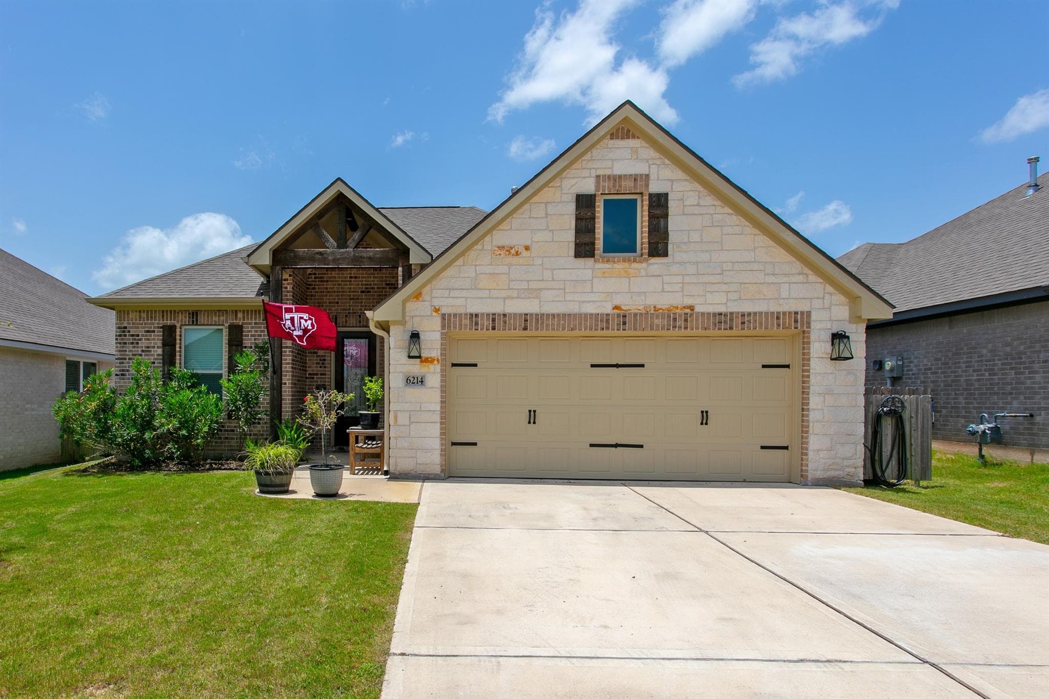 6214 Talladega Dr