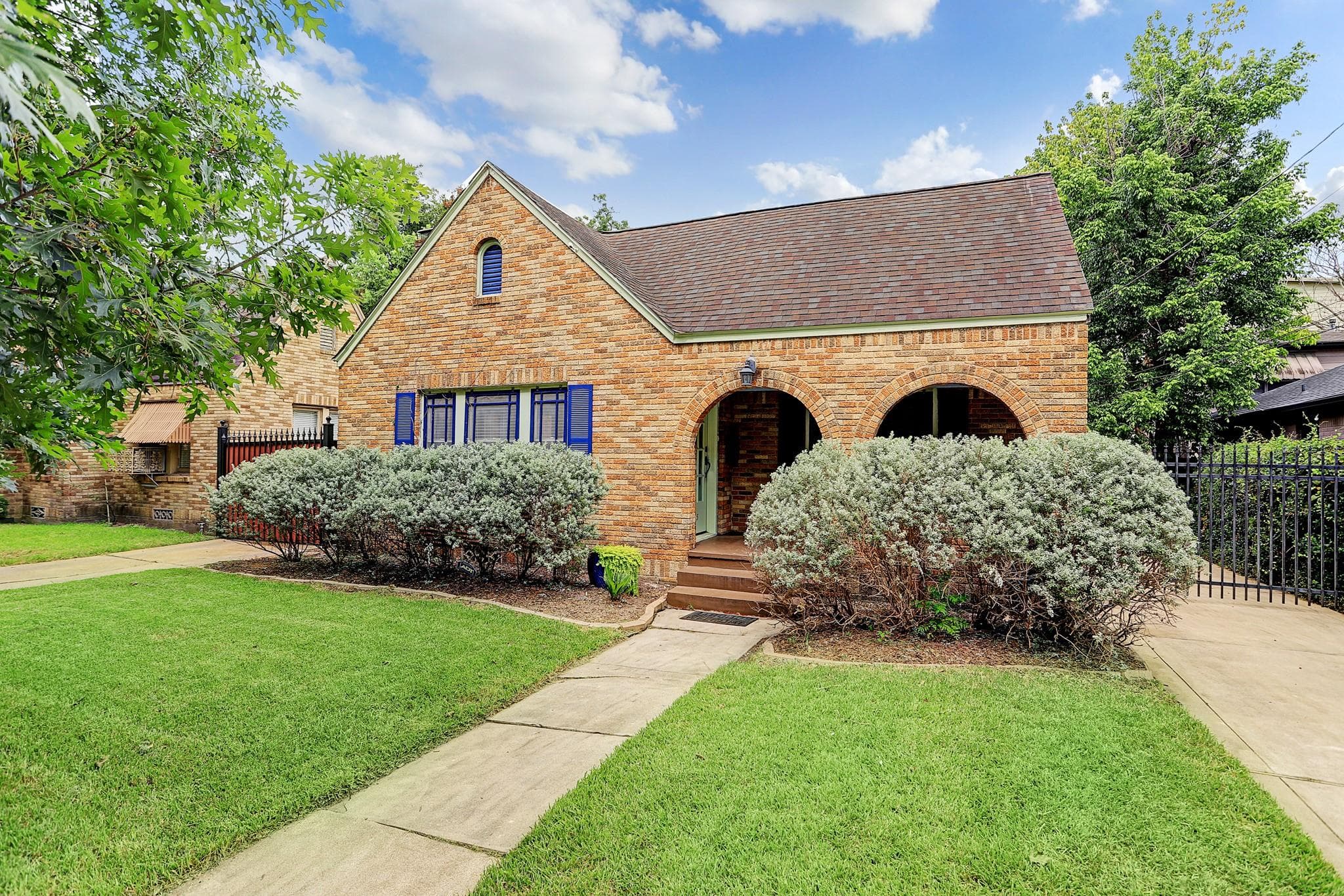 Main property image