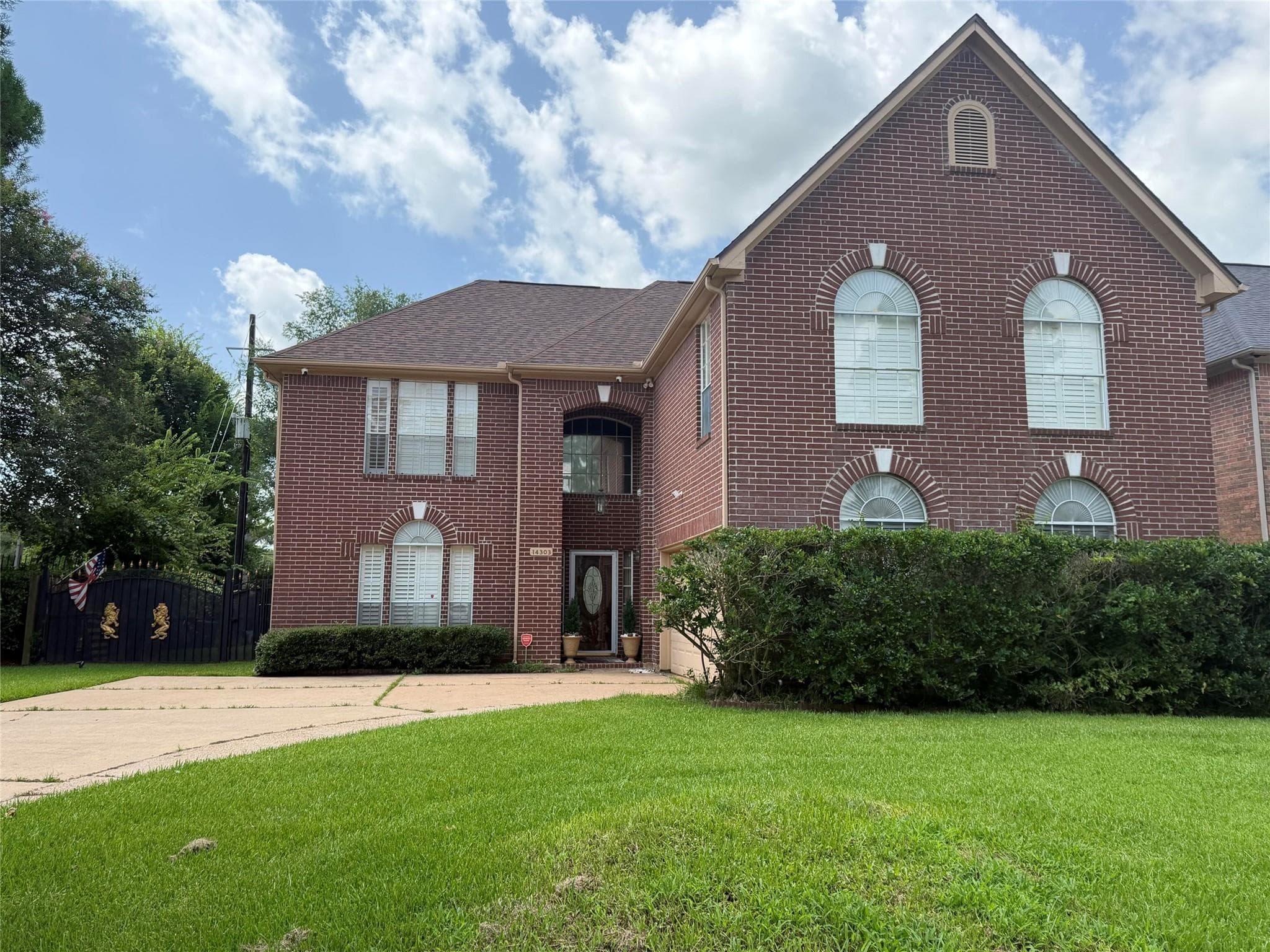 14303 S Vistaglen Loop