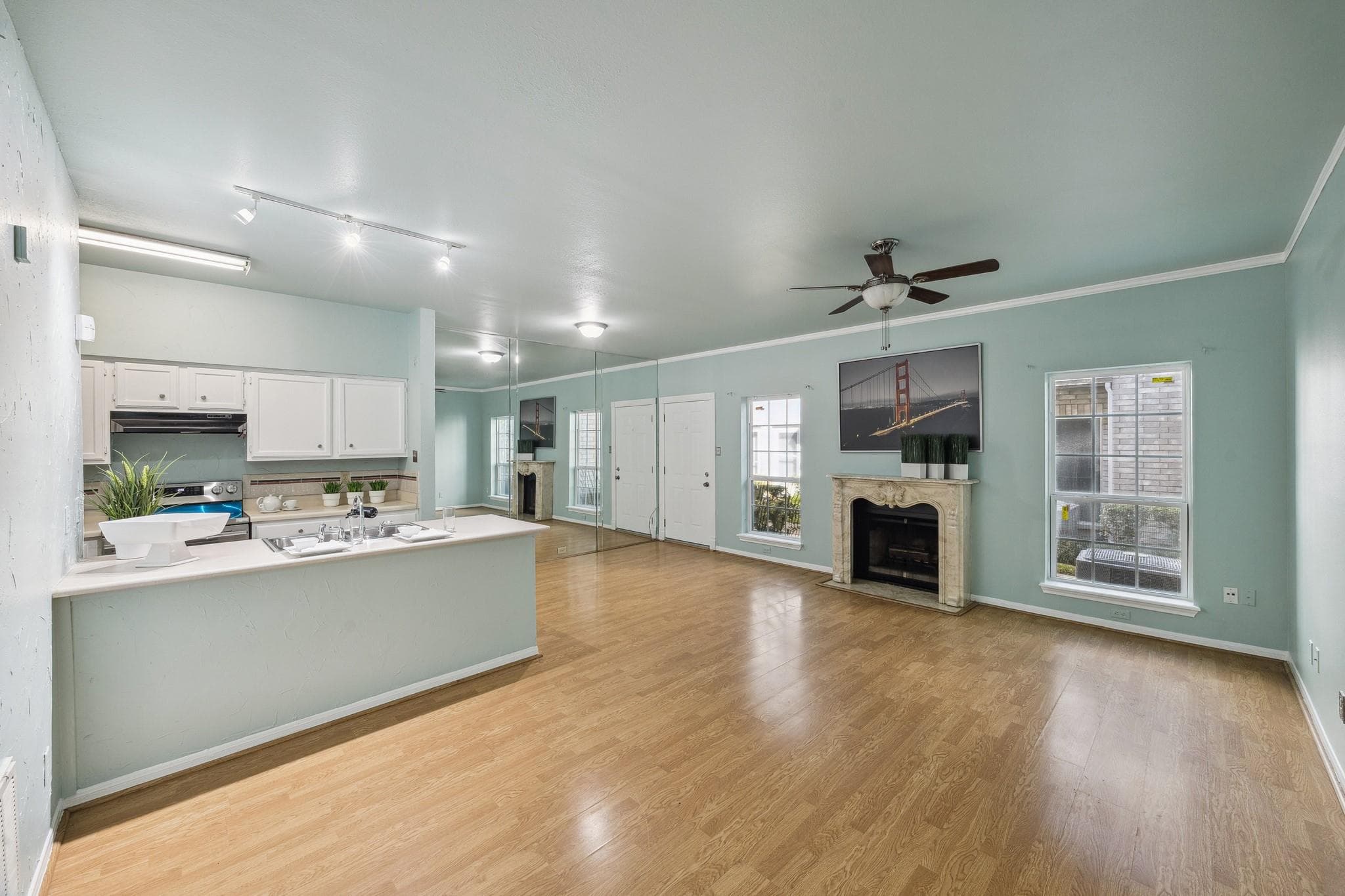 Gallery image 3