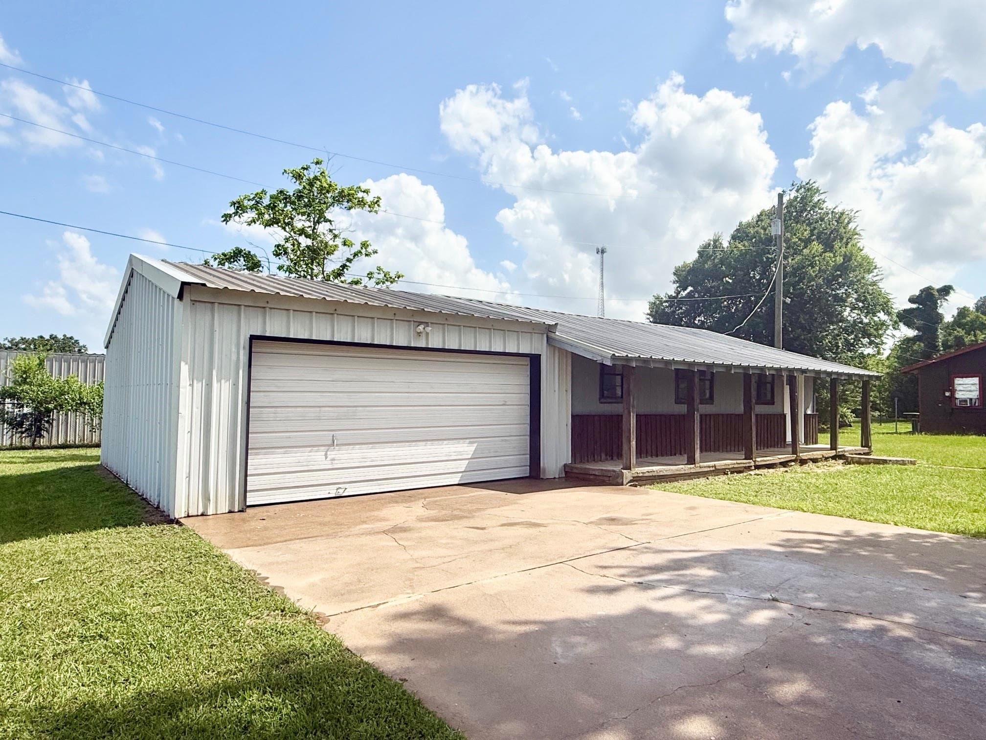 712 Norman Ln