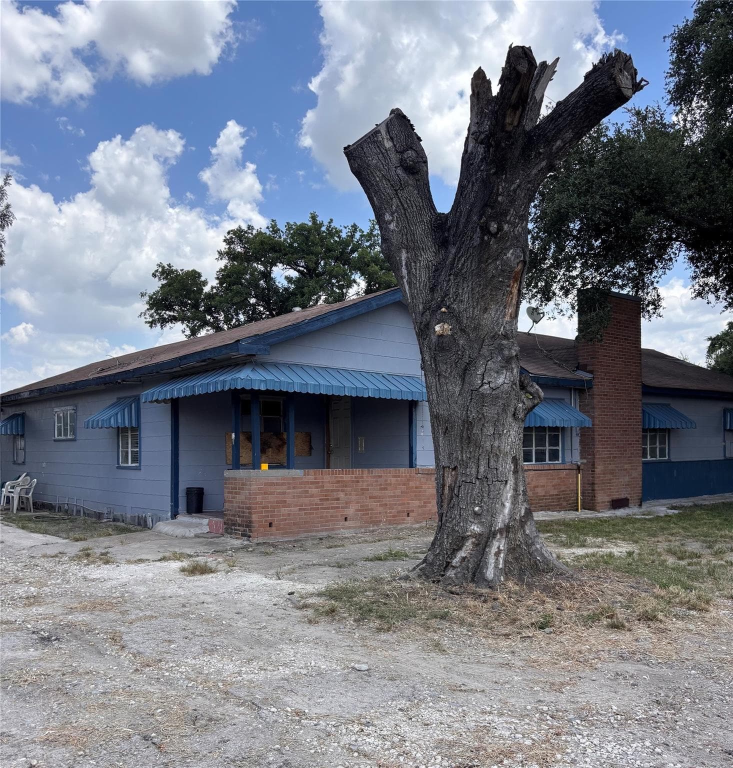 7805 Almeda Genoa Rd