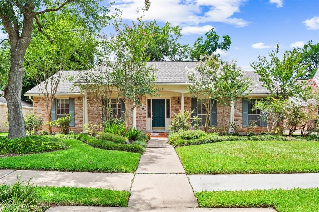 11410 Briar Rose Dr