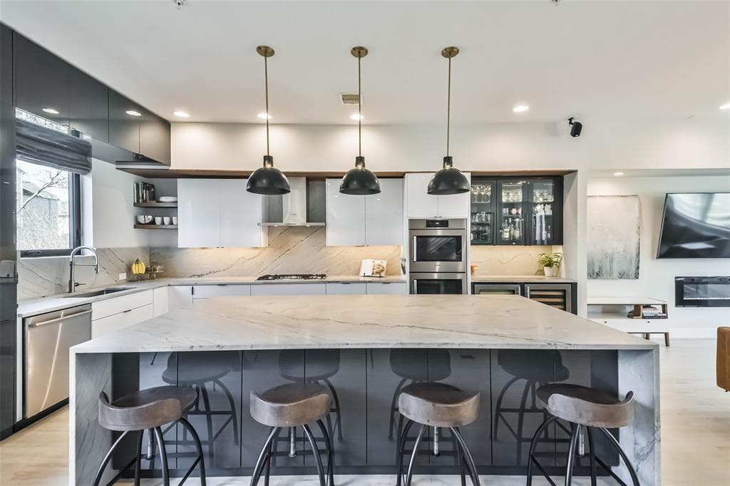 1805 Colorado St