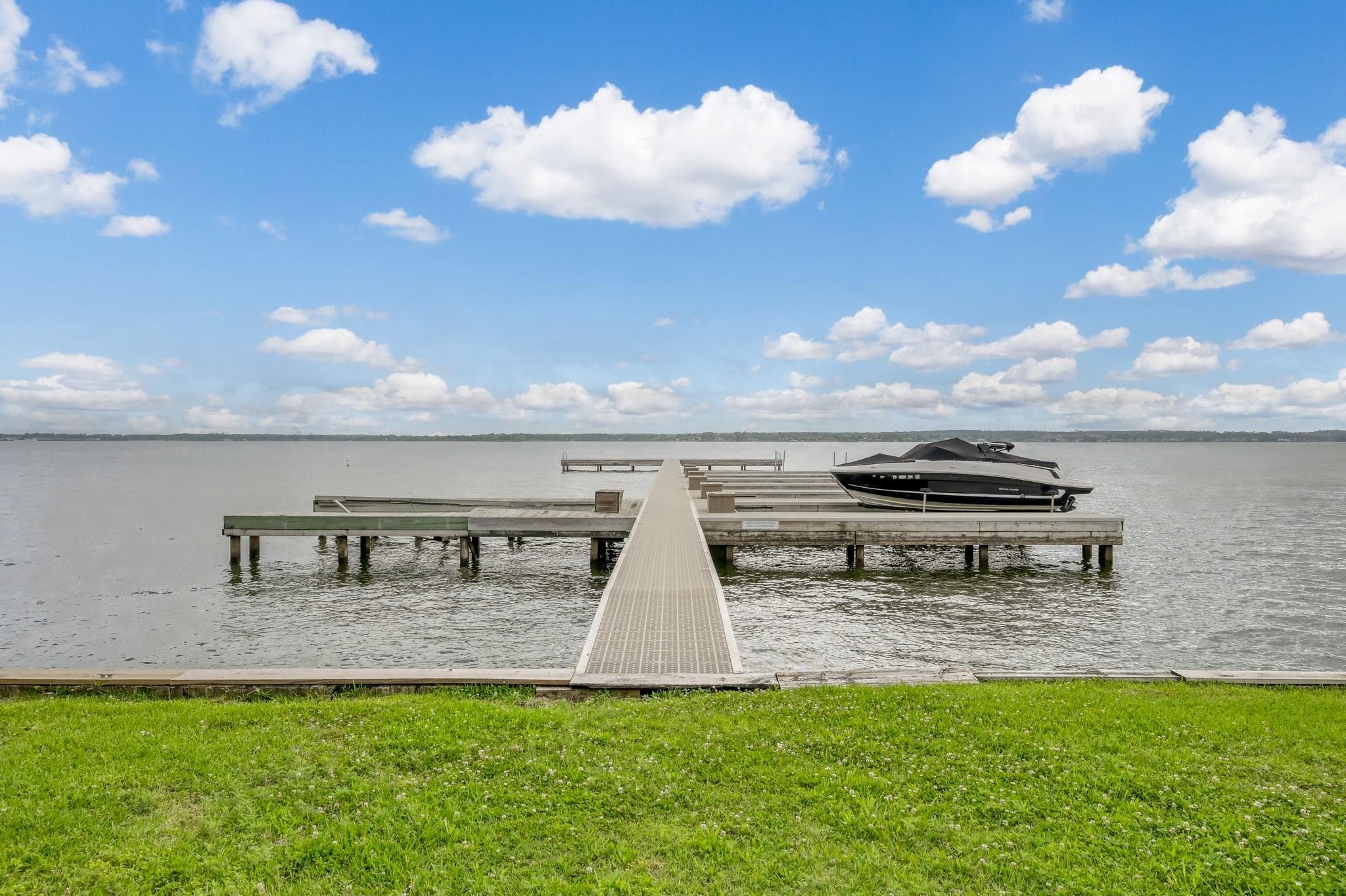 33 Regency Pt
