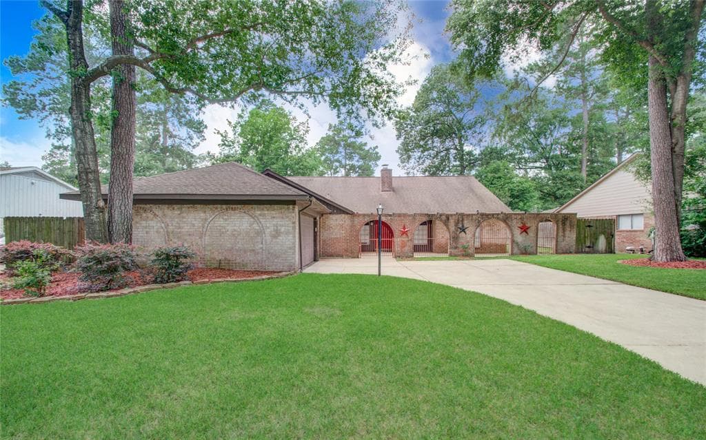 15611 Artoys Dr