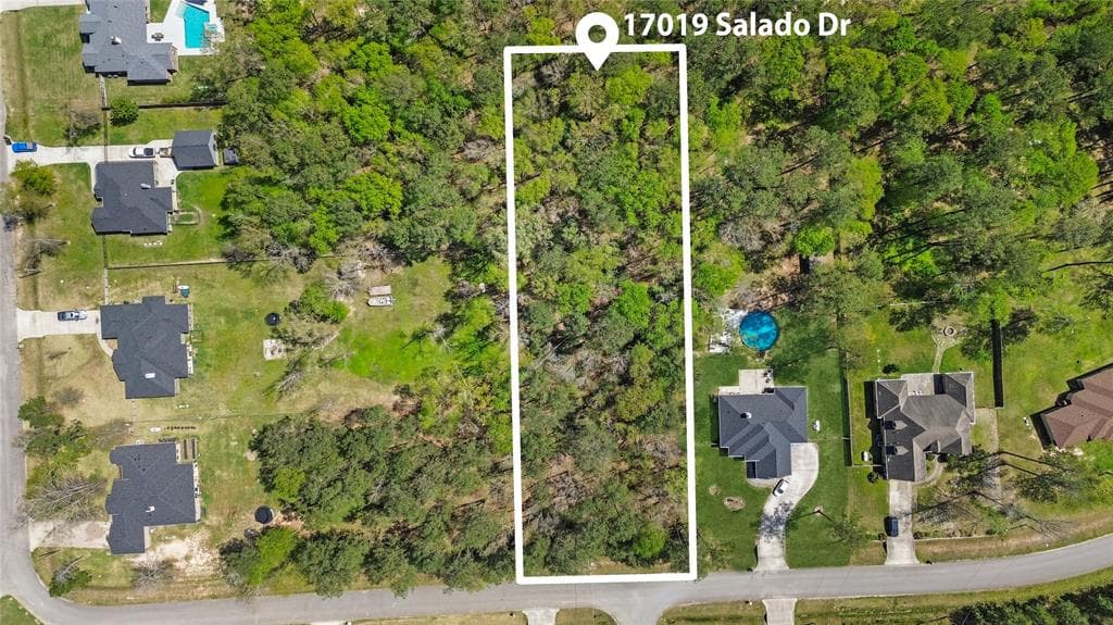 17019 Salado Dr