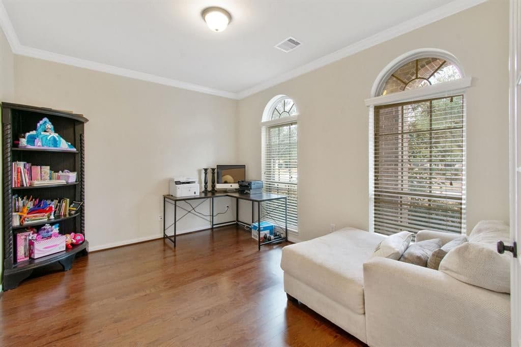 Gallery image 5