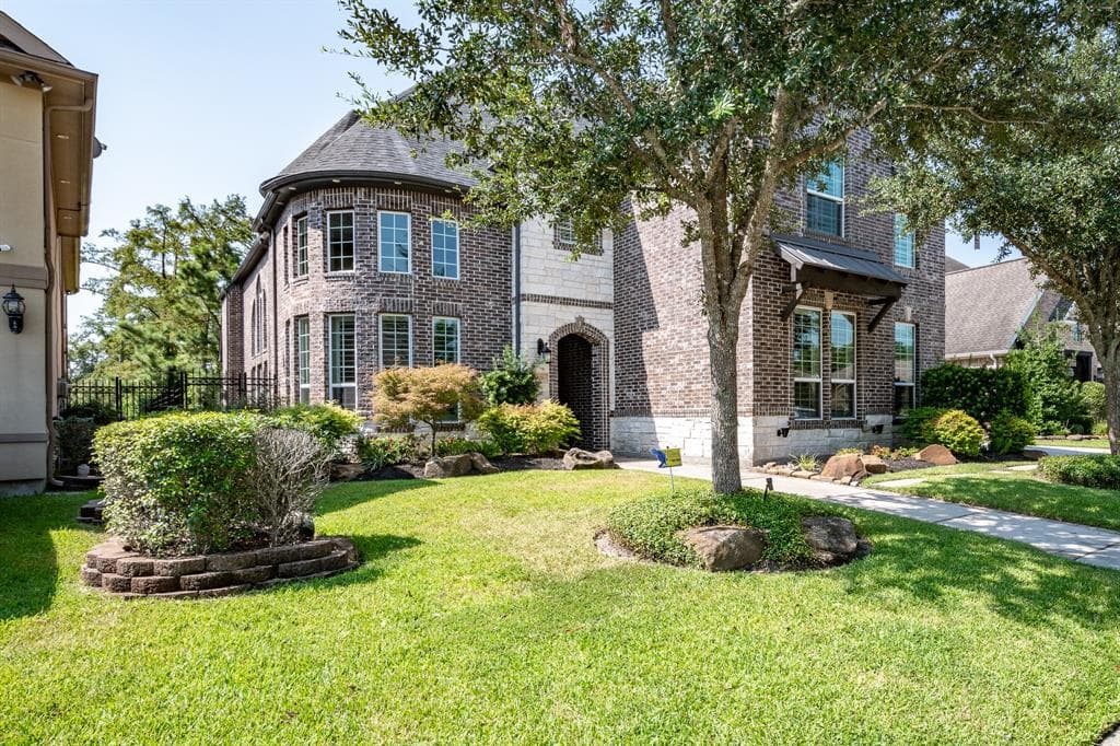 3026 S Cotswold Manor Dr
