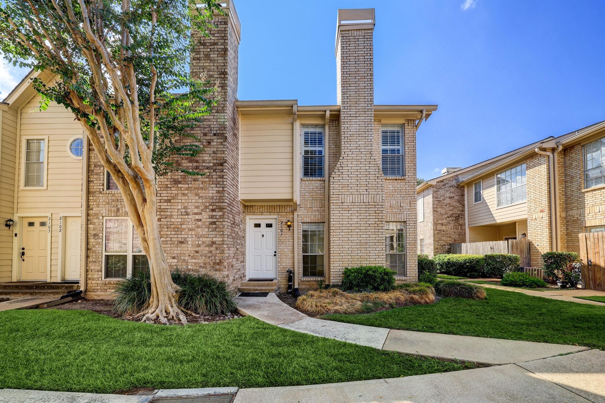 Main property image