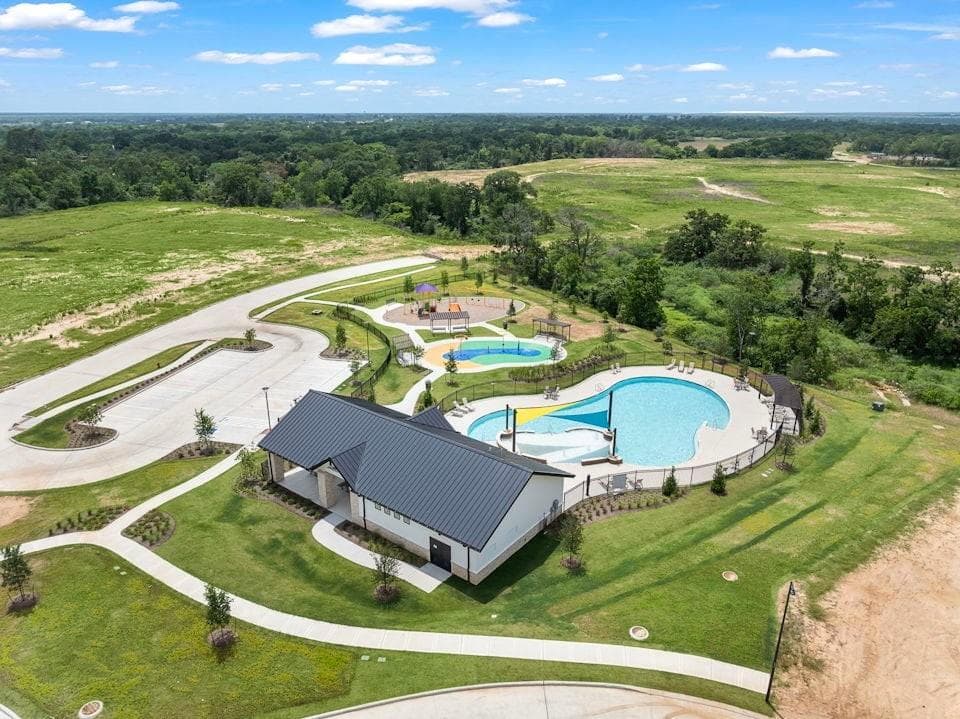 3911 Windy Whisper Dr