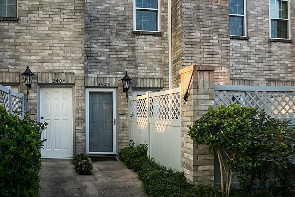 Main property image