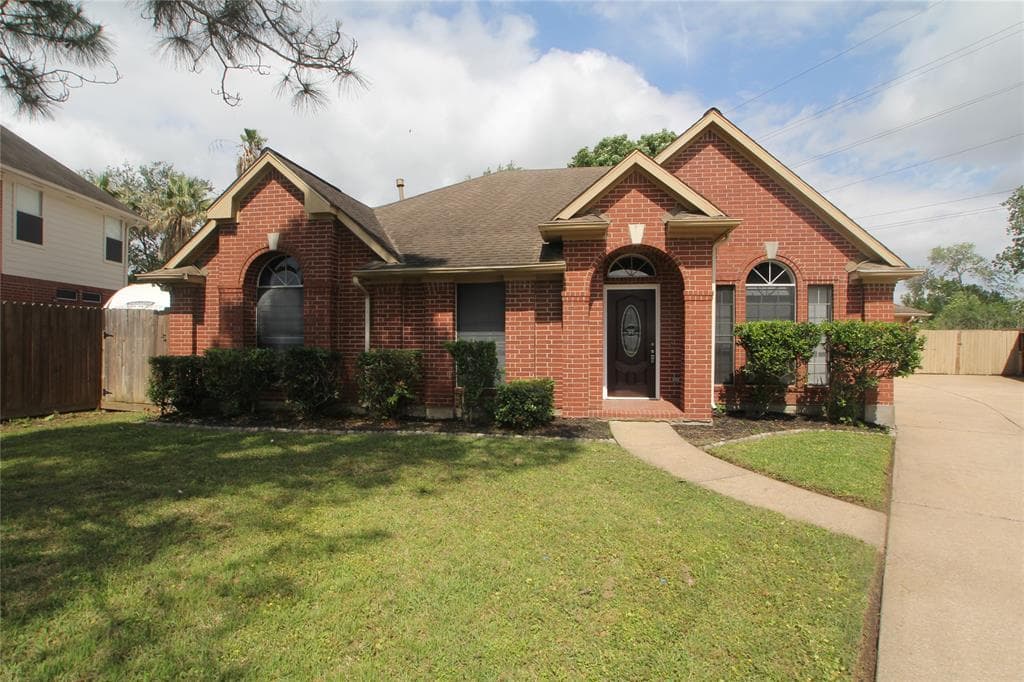 3438 Brookwood Dr