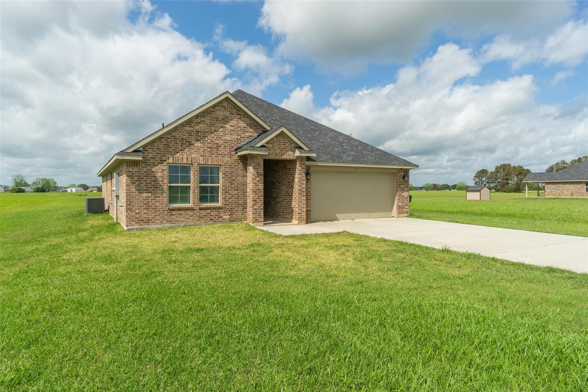 547 Longhorn Trl